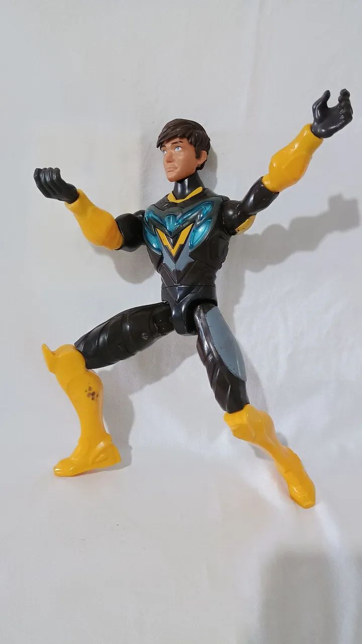 Lote com dois bonecos Maxsteel dos anos de 2012 e 2014 - Foto 3