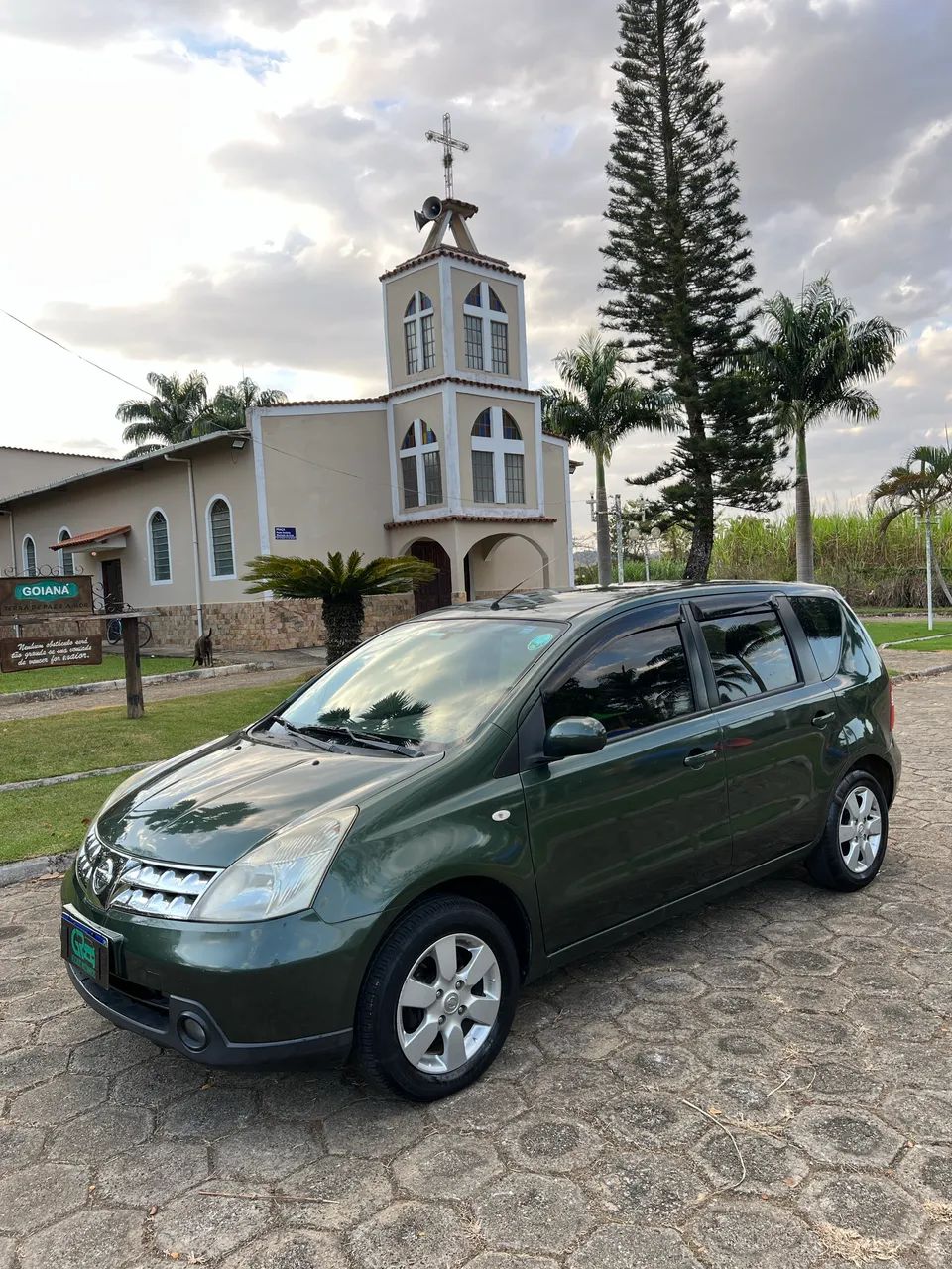 Nissan Livina LIVINA SL 1.6 16V Flex Fuel 5p 2010