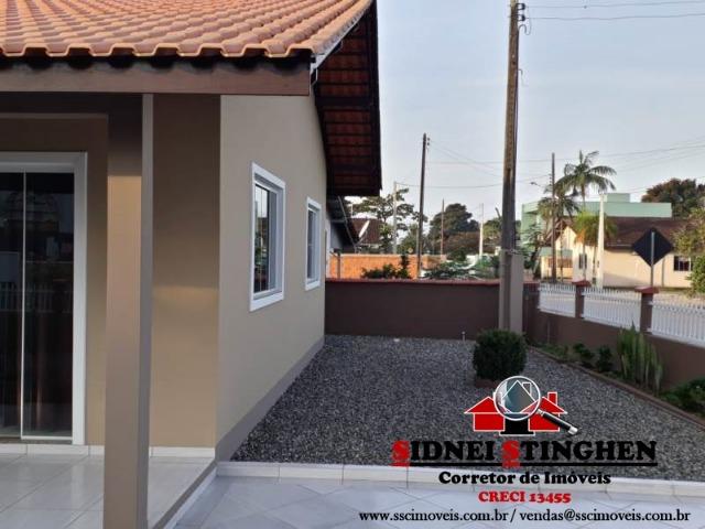 Linda casa na Praia, com laje e distante a poucos metros da água - Foto 7