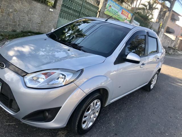 Fiesta Sedan 1.6 - 2014 _ 2 MIL de entrada _ Completo _ 62 km - Foto 5