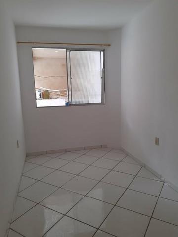 Alugo Apartamento 2/4 Ótima Localização - Foto 4