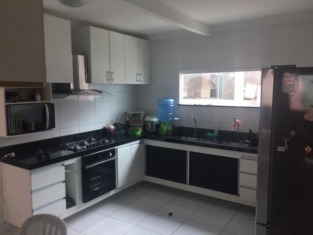 Excelente casa no Cohajap, 03 quartos, excelente localização - Foto 3