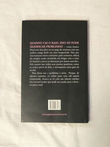 Livro Quando cai o raio - Foto 2