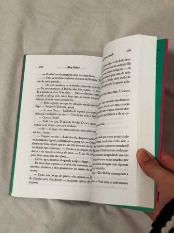 Livro Tamanho 42 não é gorda - Foto 2