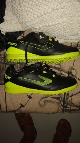 Chuteira society Topper nova n 42