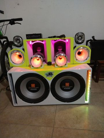Som automotivo completo