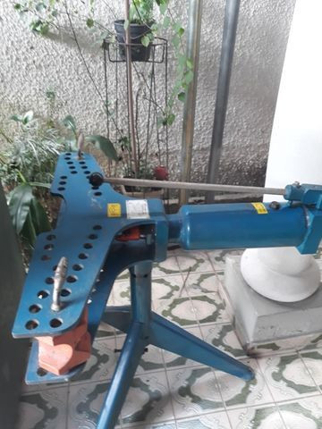 Curadora de tubo hidráulica