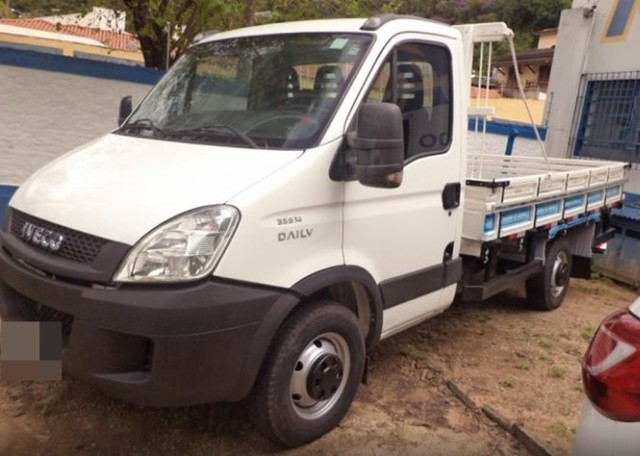 IVECO DAILLY 35S14 CARROCERIA 2015
