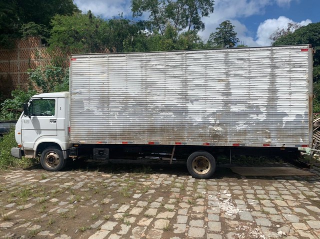CAMINHÃO VOLKSWAGEN 8120