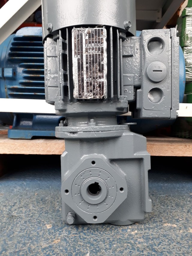 Motor motofreio 0.25cv redução 1/10. - Foto 4