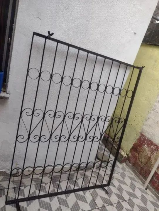 Grade para janela. Med. 1,35 X 1,67