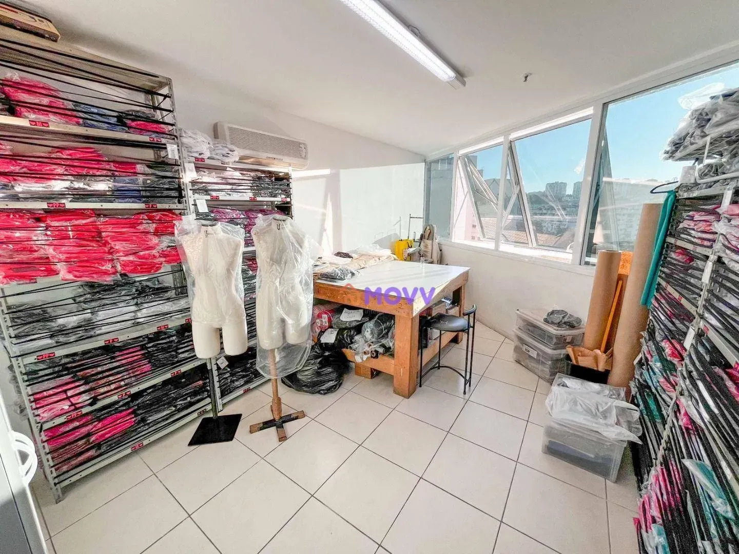 Sala à venda - Santa Rosa - Niterói/RJ