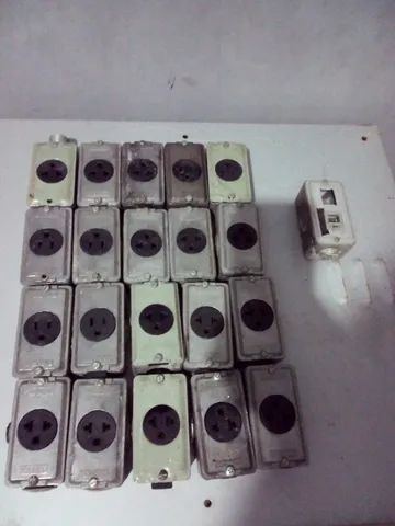 Caixa De Piso 4x2 - Aluminio  - Marcar Daisa - Não entrego - Retirar Pavuna