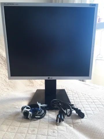Monitor LG Flatron modelo L1953 H de 19" seminovo em ótimo estado - Foto 4