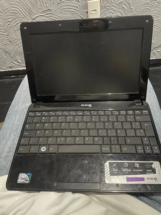 Notebook CCE WIN BSPE - Intel Pentium T4400 - RAM 2GB - HD 320GB - LED 14" - Windows 7