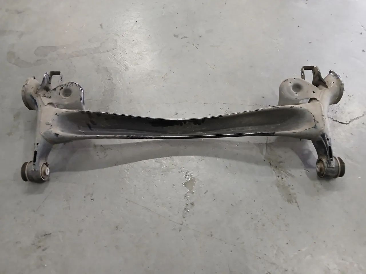 Eixo Traseiro Chevrolet Tracker Ano 2020 2021 2022 2023 2024 - Foto 2