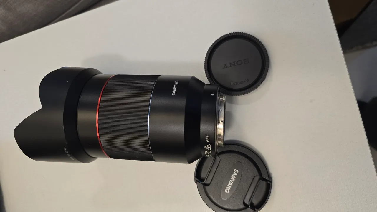 Lente Samyang 35mm f/1.4 E-Mount para Câmeras Sony Full Frame