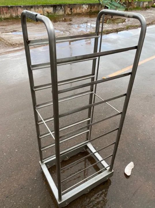 Carrinho de Inox S/ Bandejas