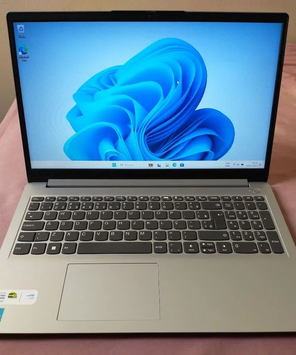 Vendo Notebook Lenovo i3 12 Geração 12GB RAM Na garantia com Nota fiscal