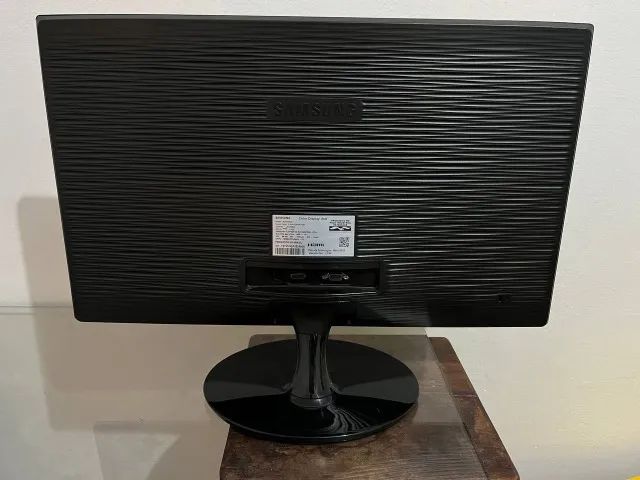 Monitor Samsung 24" com Hdmi S24D332H - Foto 2