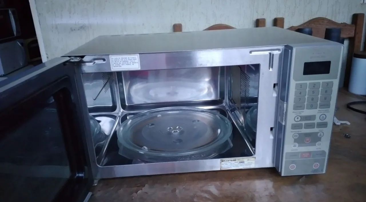 Micro-ondas Brastemp 30 litros inox espelhado  - Foto 2