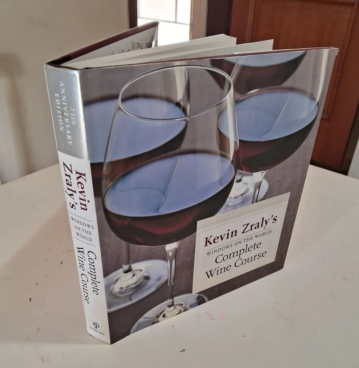 Livro curso completo de vinho Kevin Zraly's