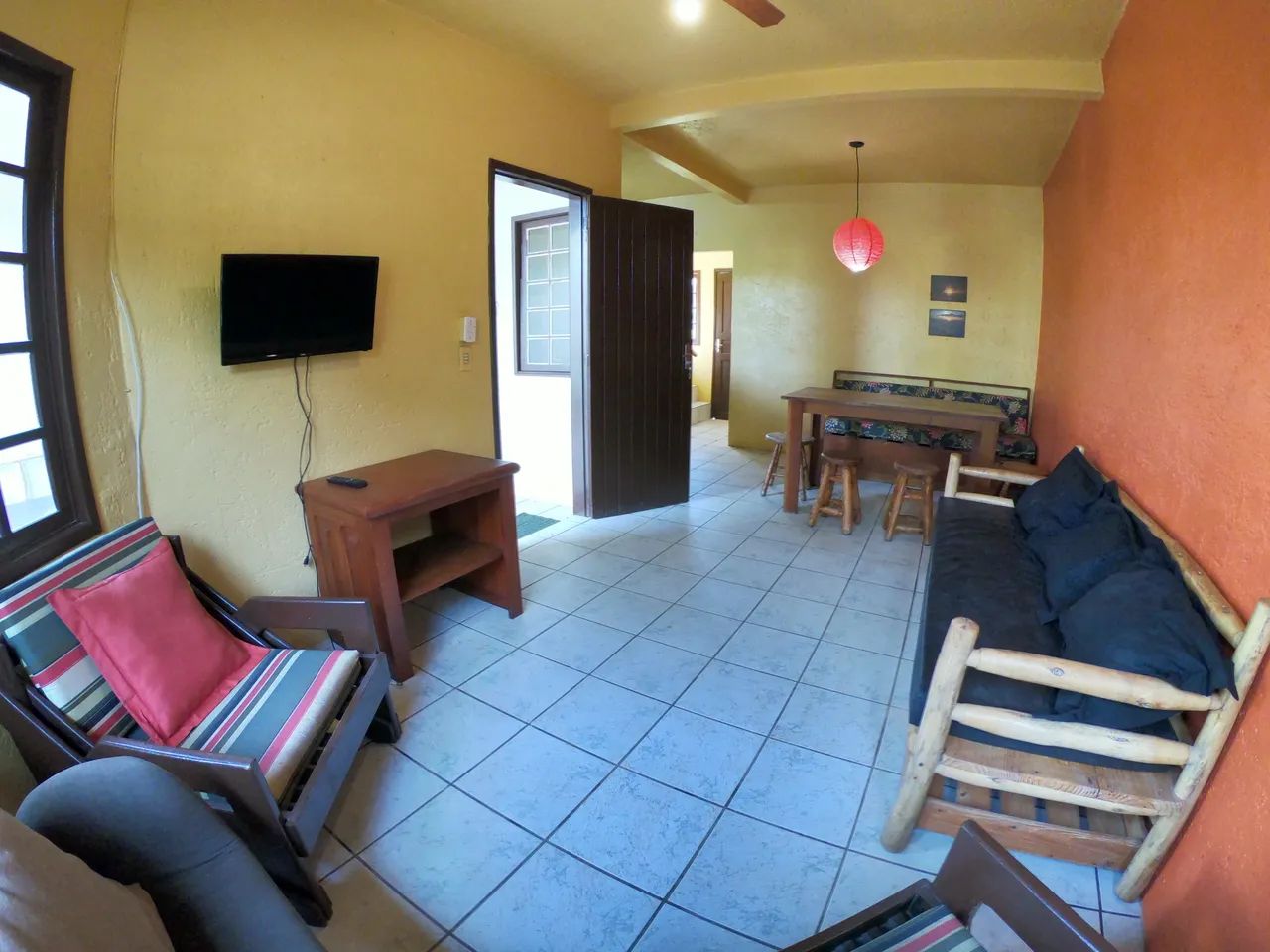Casa em condomínio uma quadra do mar - Foto 5