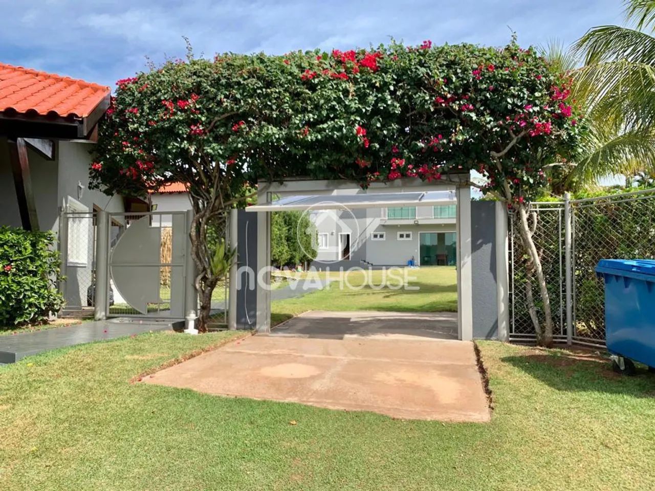 SOBRADO EXPETACULAR À VENDA NO NAZA PARK - Foto 2