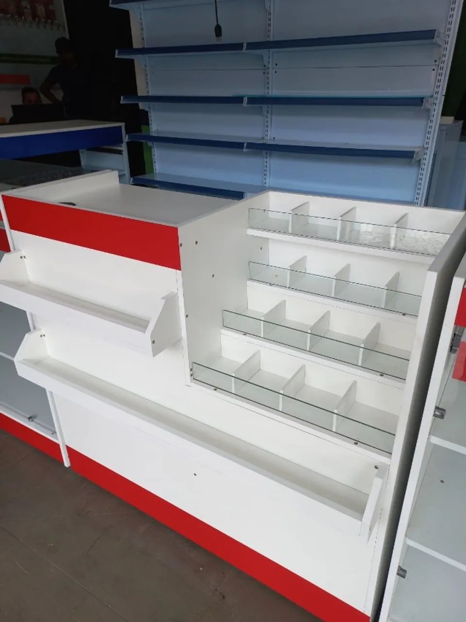 BALCÃO EM MDF PARA FARMACIA, LOJAS E COMERCIO