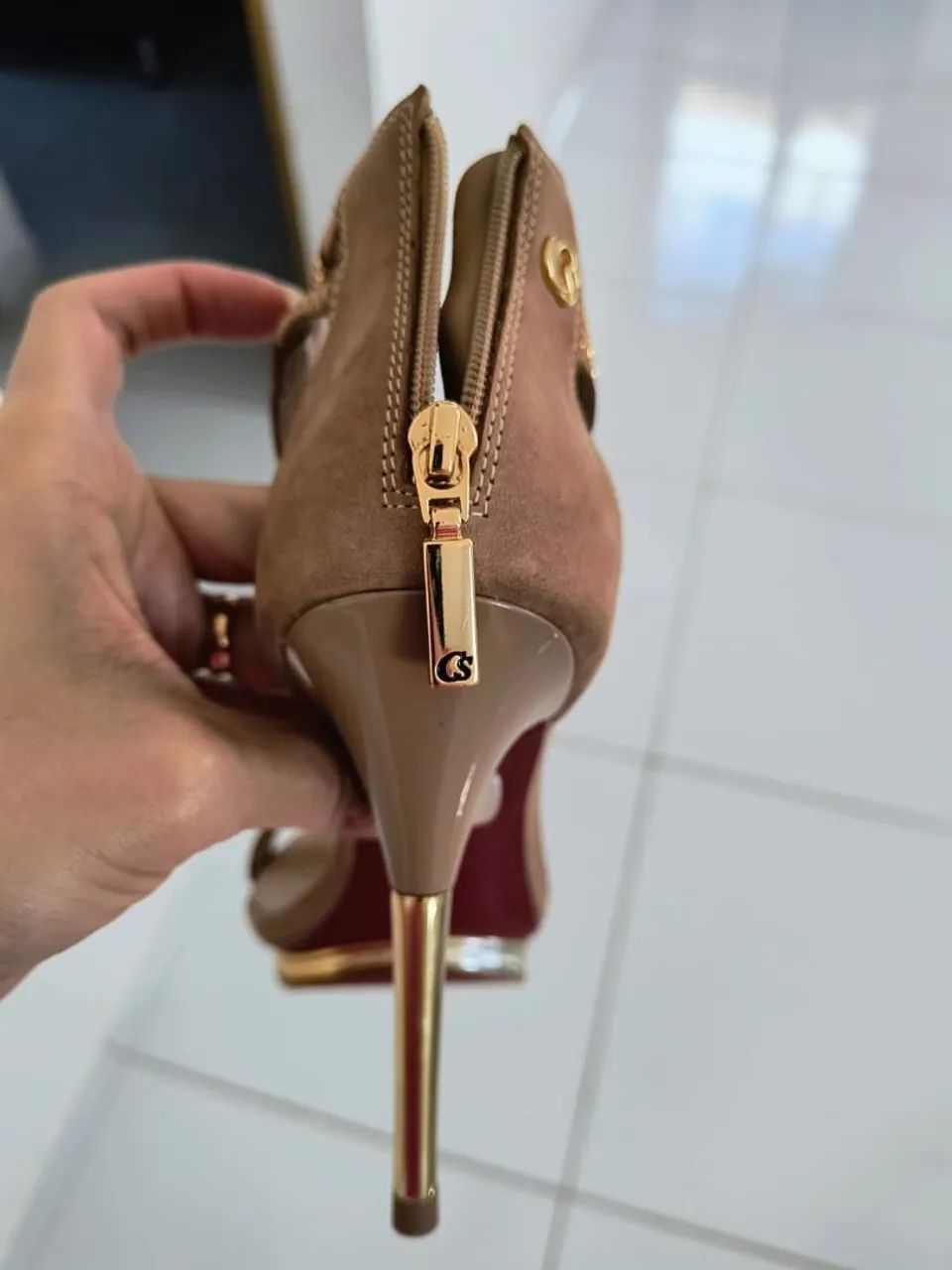 Sandália Carmen steffens n 35 nova nunca usada. - Foto 3