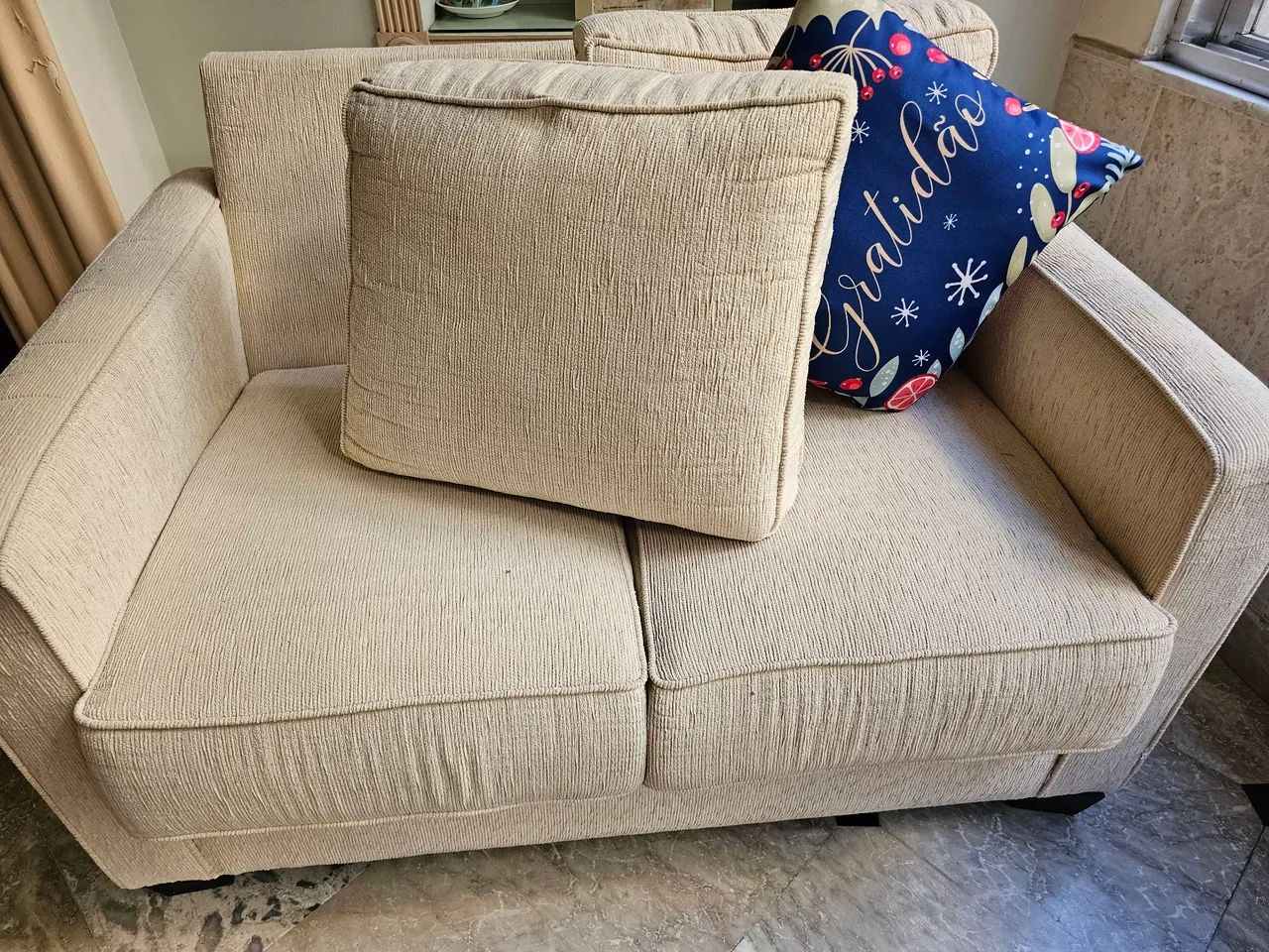 Sofá 2 lugares em ótimo estado - Foto 3