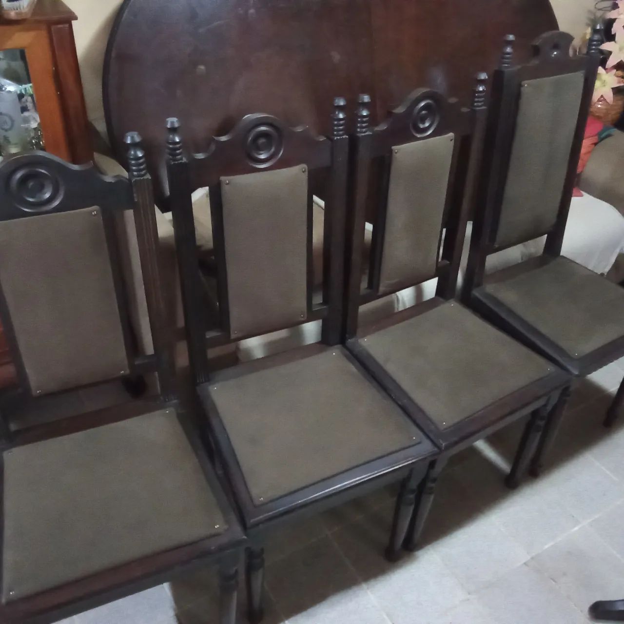 Conjunto com 4 Cadeiras de Jantar Clássicas - Foto 5