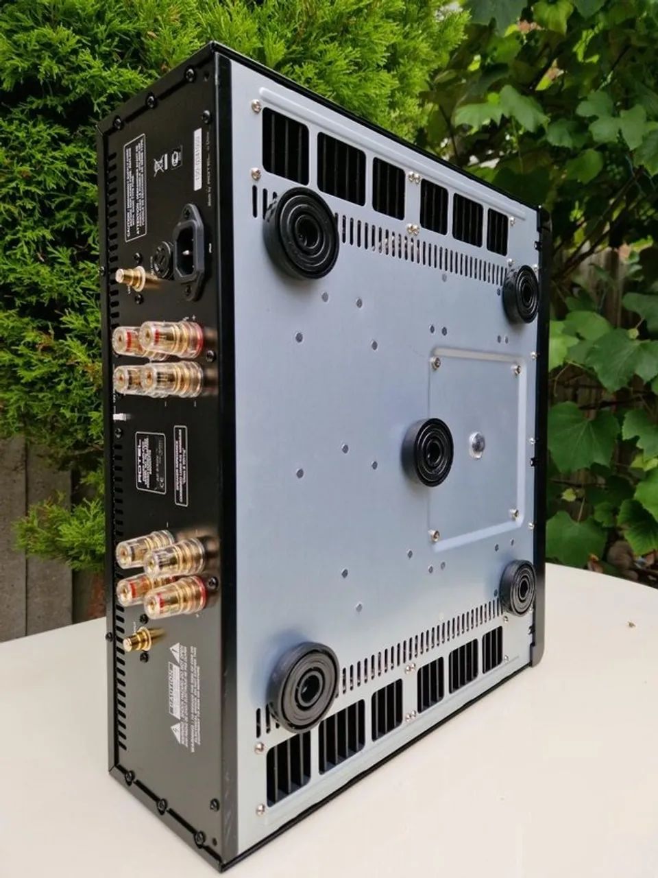 Amplificador Potência Rotel Rb-1582 Preto 200 W / Troco por Streamer Eversolo DMP-A6 - Foto 2