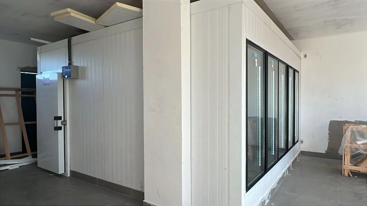 Câmara fria e congelados expositoras sob medida - Foto 2