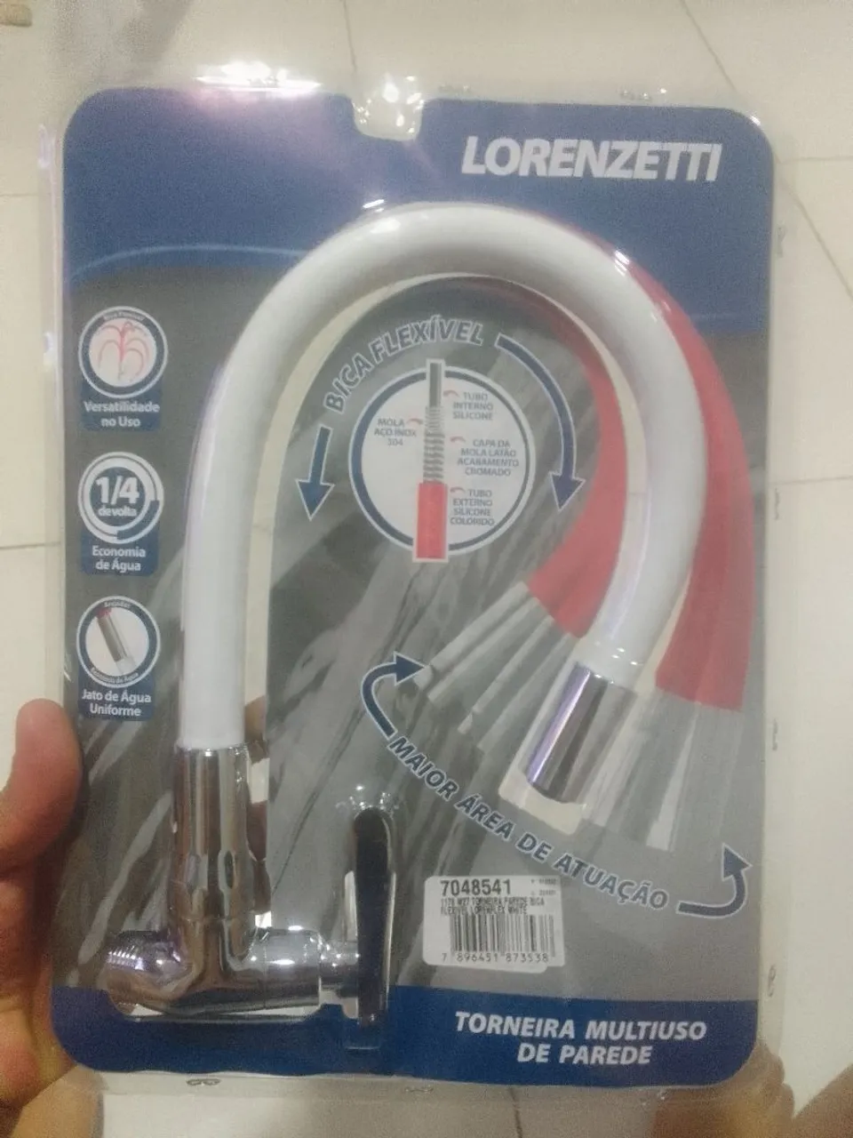 Torneira Multiuso de Parede Lorenzetti Bica Flexível