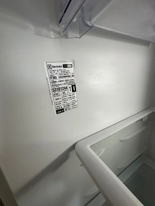 Geladeira/Refrigerador Electrolux Frost Free TF39 - Inox - 220V 371 L - Excelente estado - Foto 6