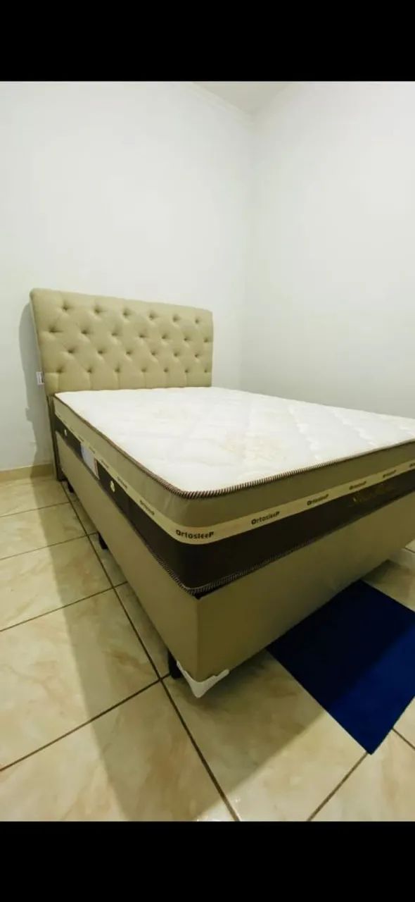Cama casal com cabeceira 
