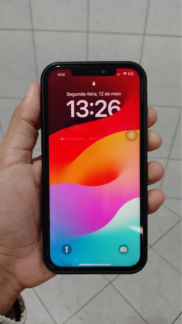 iPhone 12 Pro Max 256 gb - com detalhes mais funcionando perfeitamente 