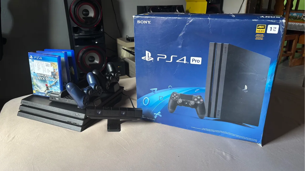 PlayStation 4 Pro 1TB + Jogos e Acessórios