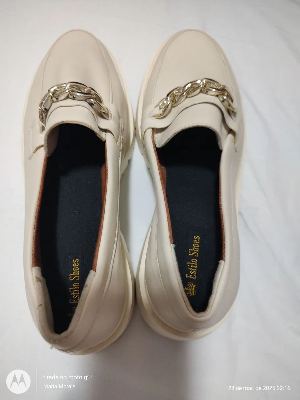 Sapato estratora branco off  Estilo Shoes Bege - Foto 5