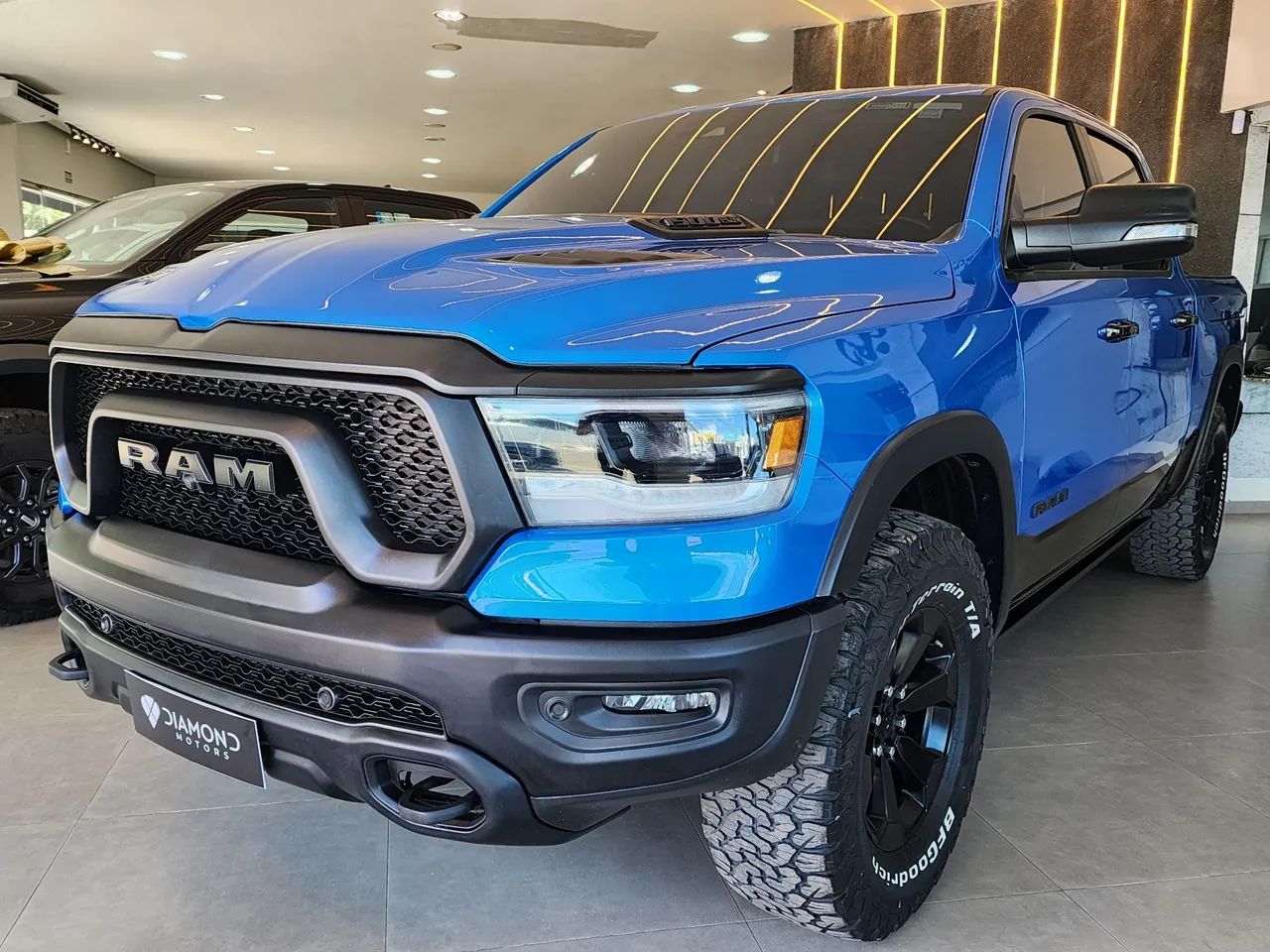 Ram 1500 1500 REBEL 5.7 HEMI CD V8 4x4 Aut. 2024