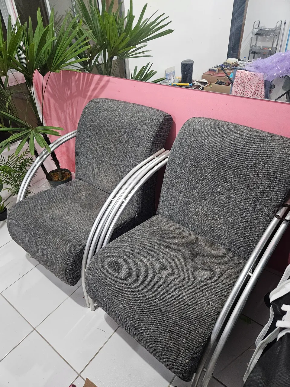 Poltronas Design Moderno em Ótimo Estado