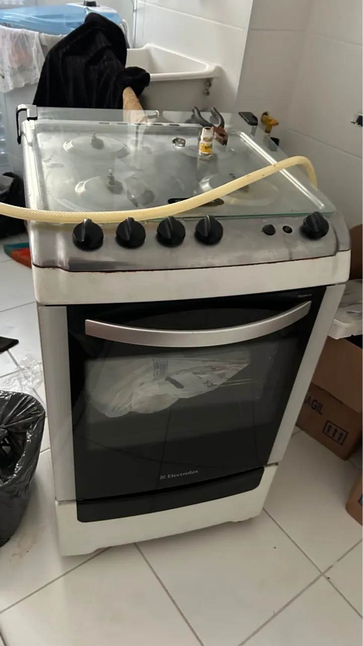 Fogão Electrolux com Forno