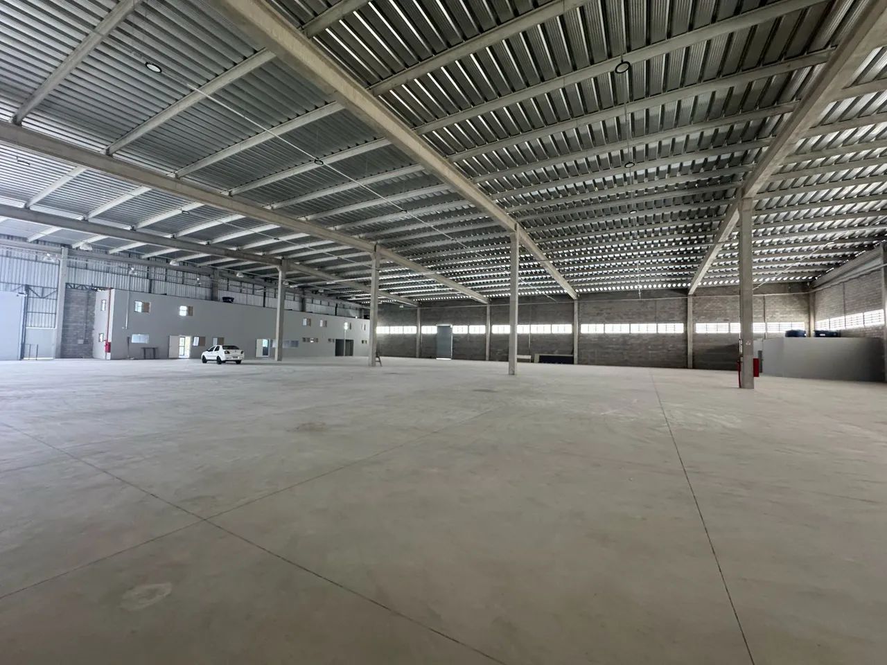 Galpão para alugar tem 3410 metros quadrados em Iporanga - Sorocaba - SP - Foto 2