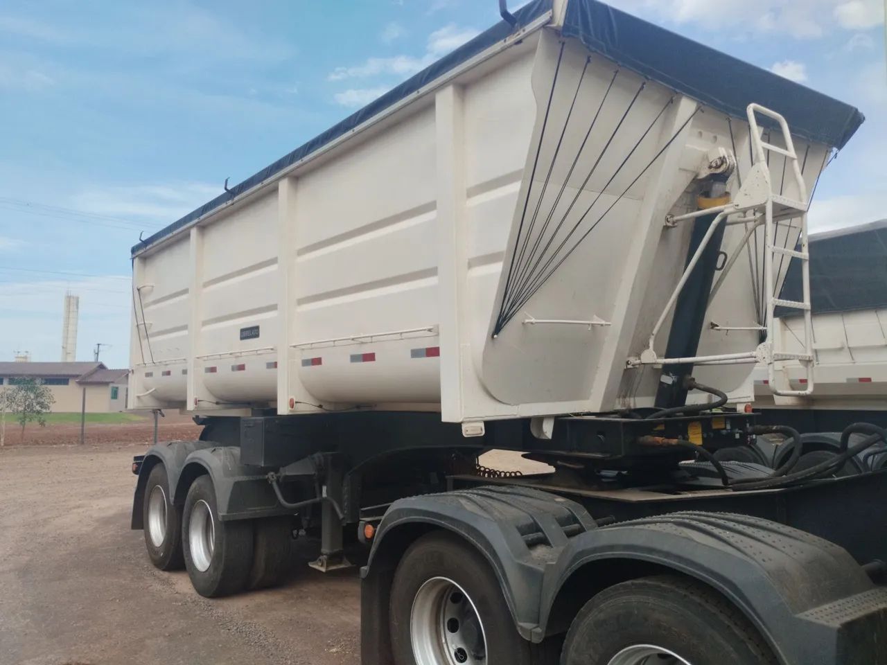 VENDO BI CAÇAMBA LIBRELATO ANO 2022 - Foto 2