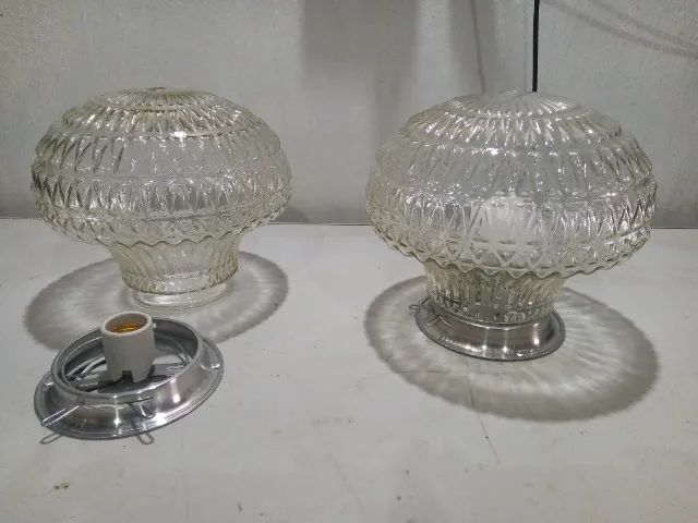 2 Luminárias De Teto Plafonier Com Globo De Vidro Corrugado - Foto 2