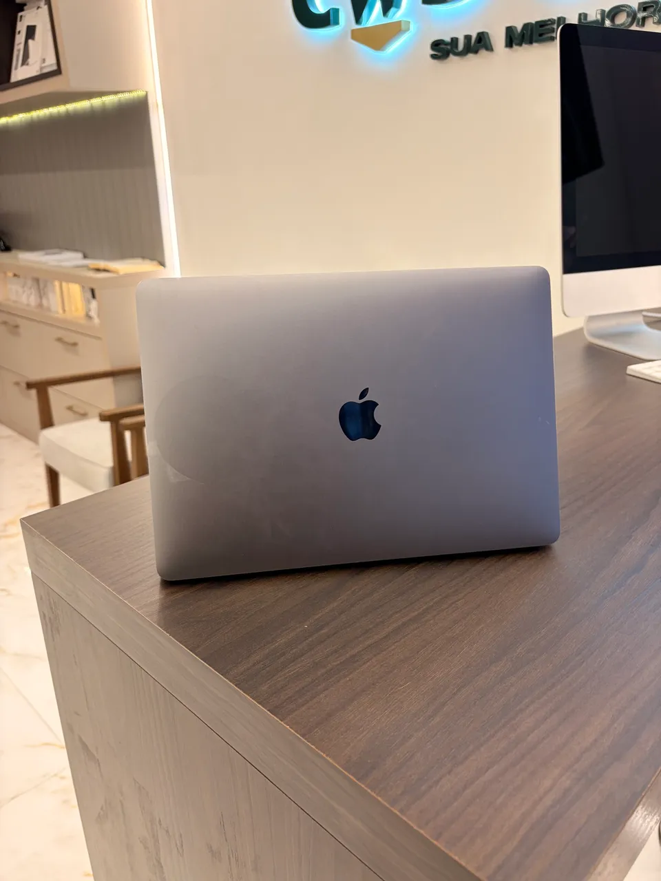 macbook pro 2017 16gb