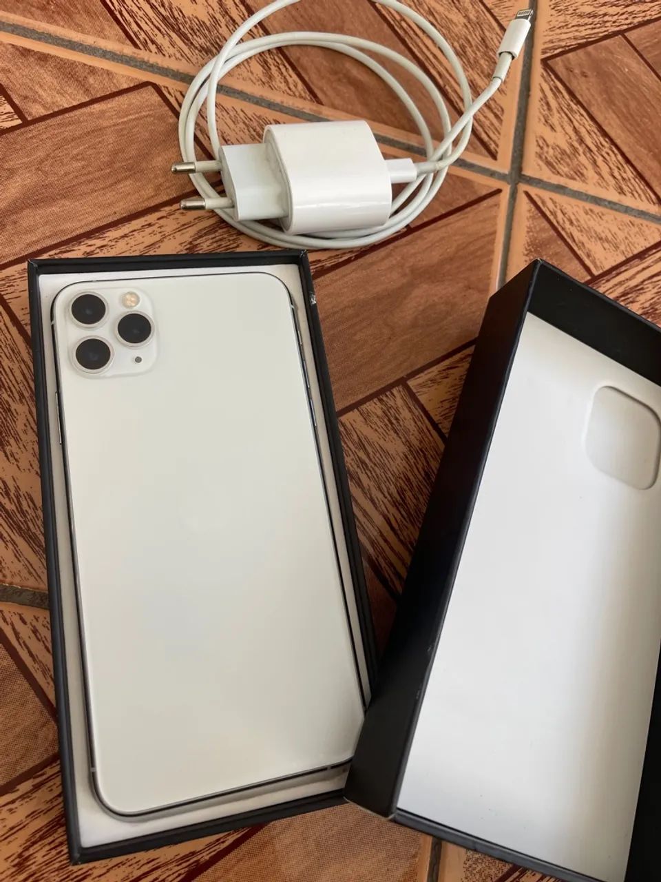 iPhone 11 Pro Max 256gb  - Foto 2