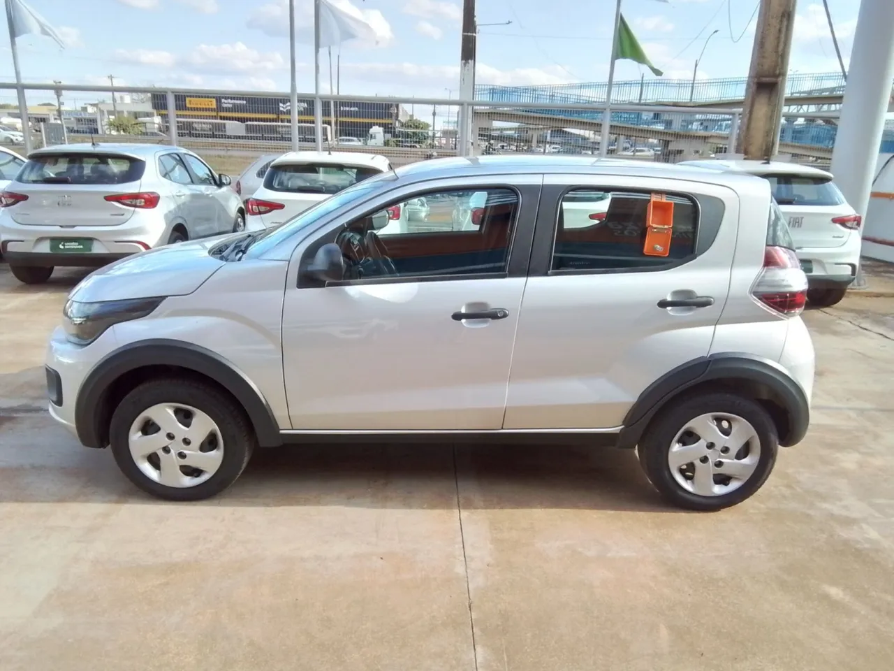 Fiat Mobi 2024 1.0 evo flex like. manual