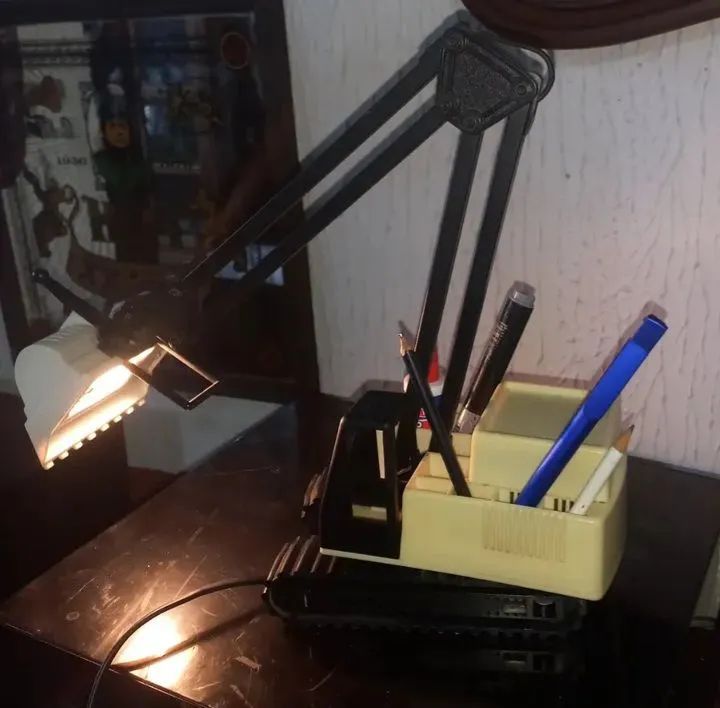Luminária de mesa Retroescavadeira  - Foto 3